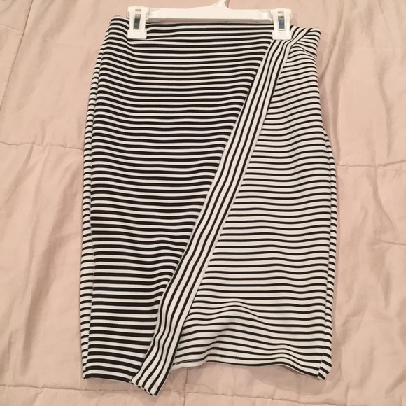 Zara striped asymmetrical skirt - Picture 2 of 3